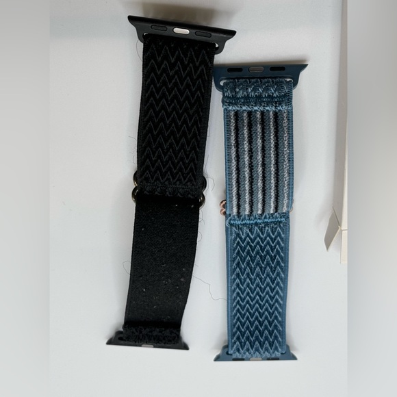 Smart watch bands - set of 4 - stretch bands - comfy - adjustable - one size - Picture 6 of 8